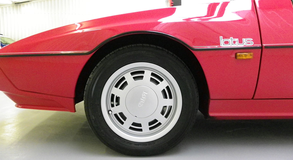 1986 Lotus Excel SE