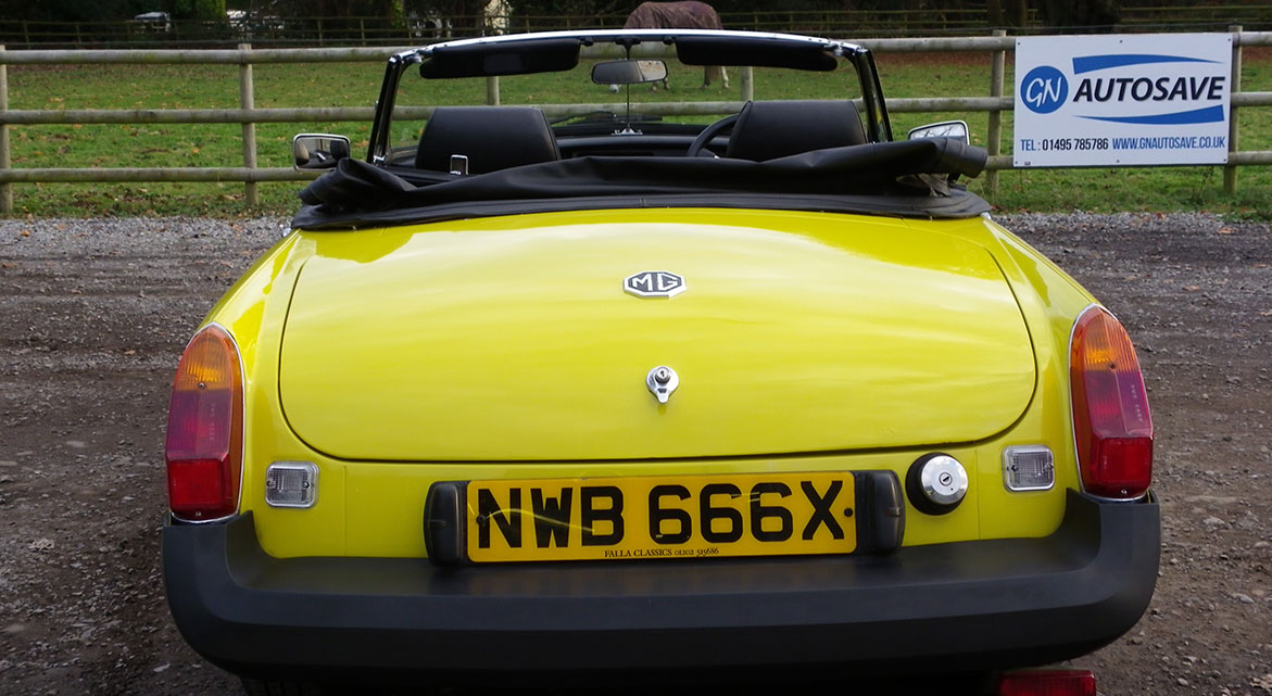 Classic 1981 MGB Roadster Classic 1981 MGB Roadster